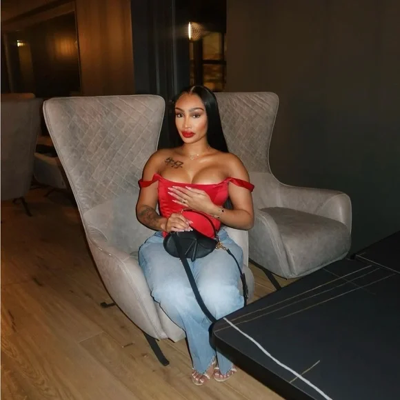 House Of Cb: RAFA Scarlet Satin Longline Corset - Picture 2 of 3